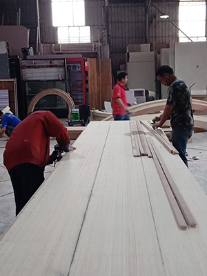 勵之聞-木工組團(tuán)隊